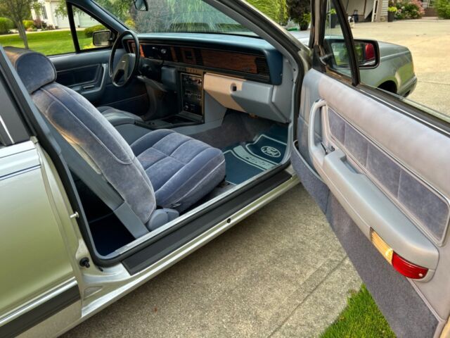 1984 Ford Thunderbird - photo 5