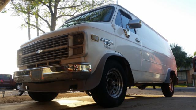 1984 Chevrolet G20 Van No Rust ever 1984 G20 CHEVY VAN - photo 2