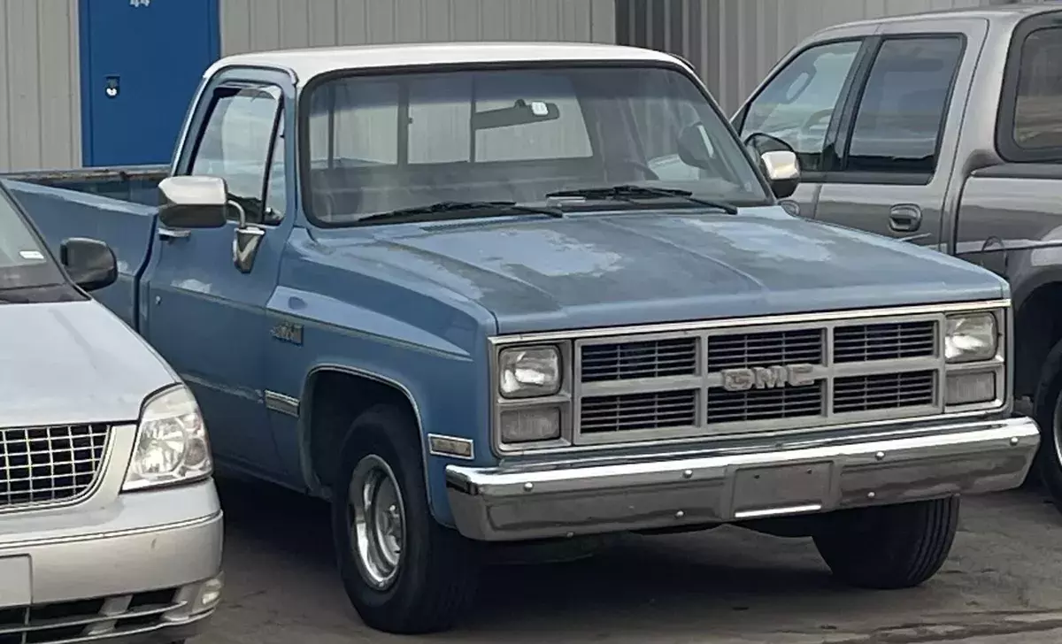 1984 GMC C1500 Pickup Blue 1984 GMC Sierra 1500