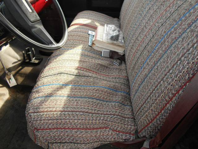 1984 GMC Sierra Classic Standard Cab Pickup 2-Door - photo 10