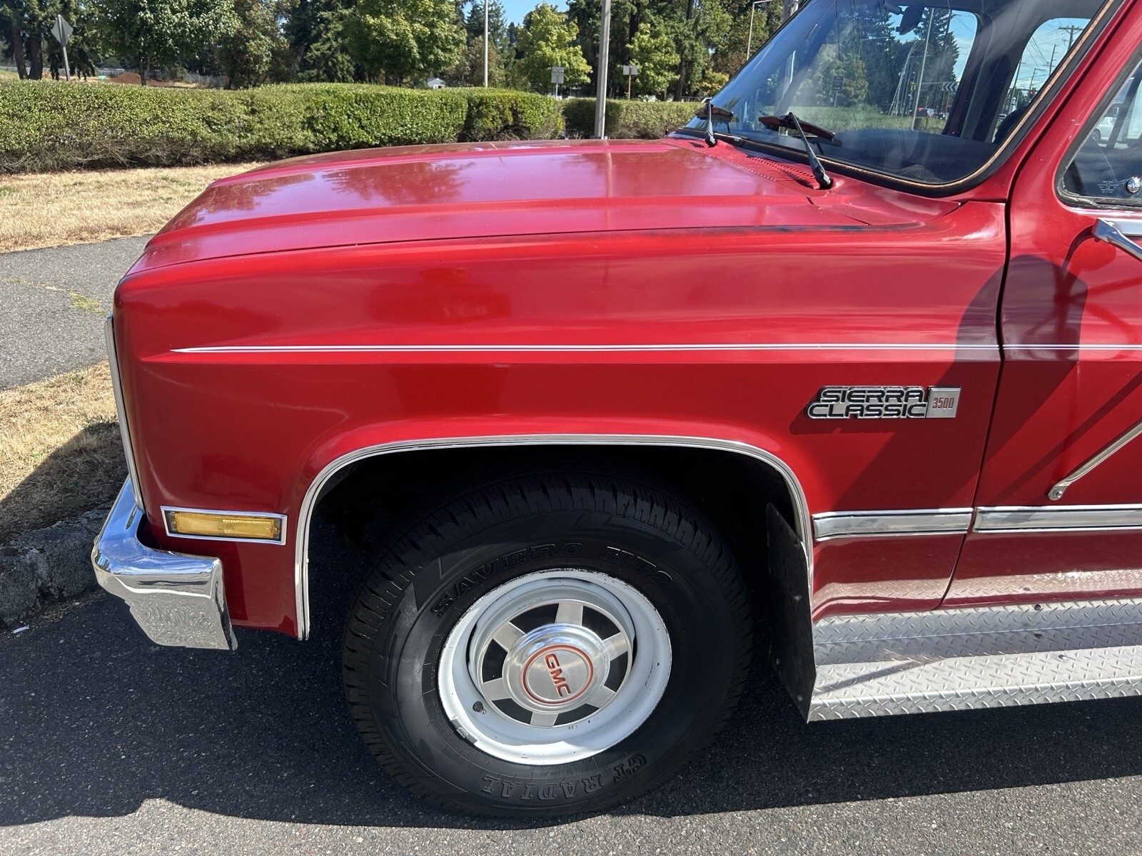 1984 GMC Sierra 3500 Sierra classic 2wd squarebody crew cab No Reserve - photo 2