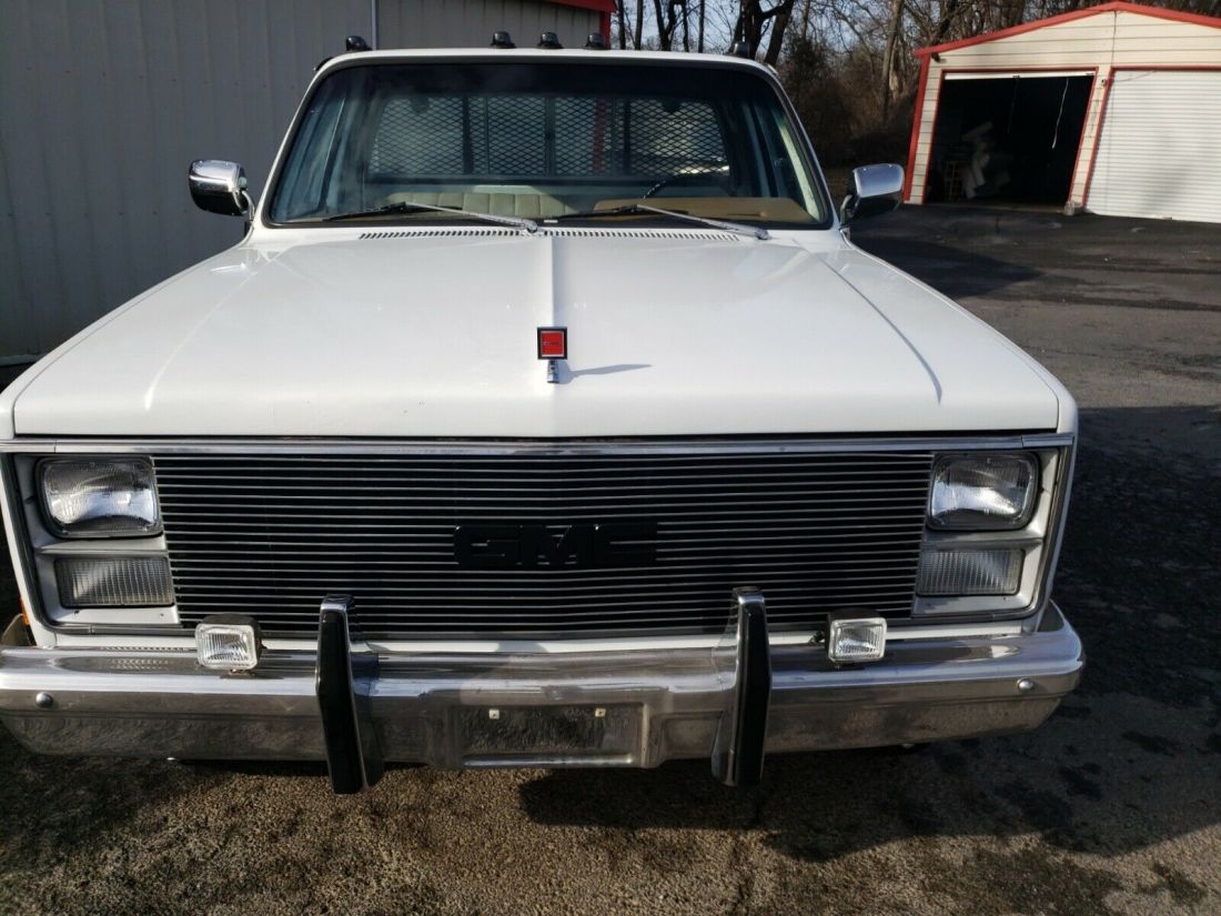 1984 GMC C3500 - photo 3