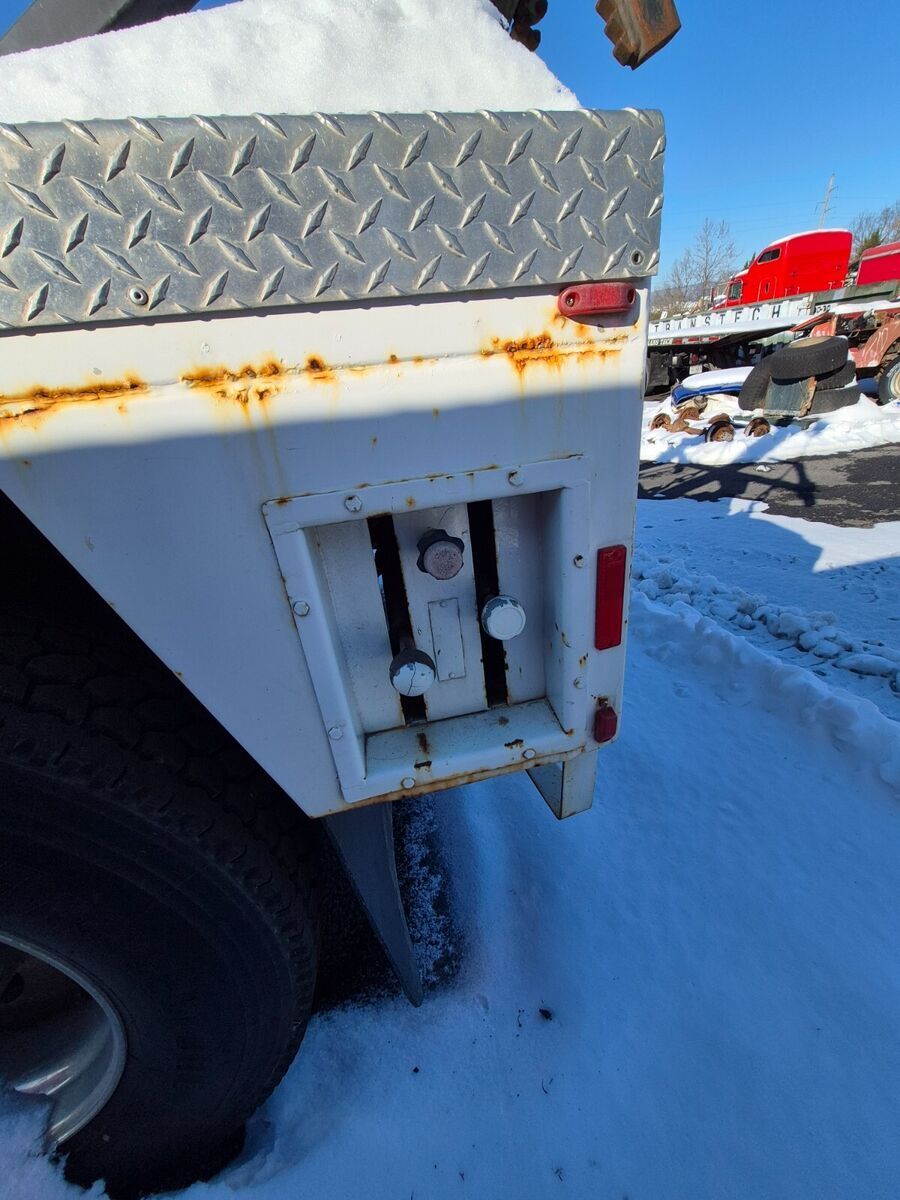 1984 GMC C6500 - photo 13