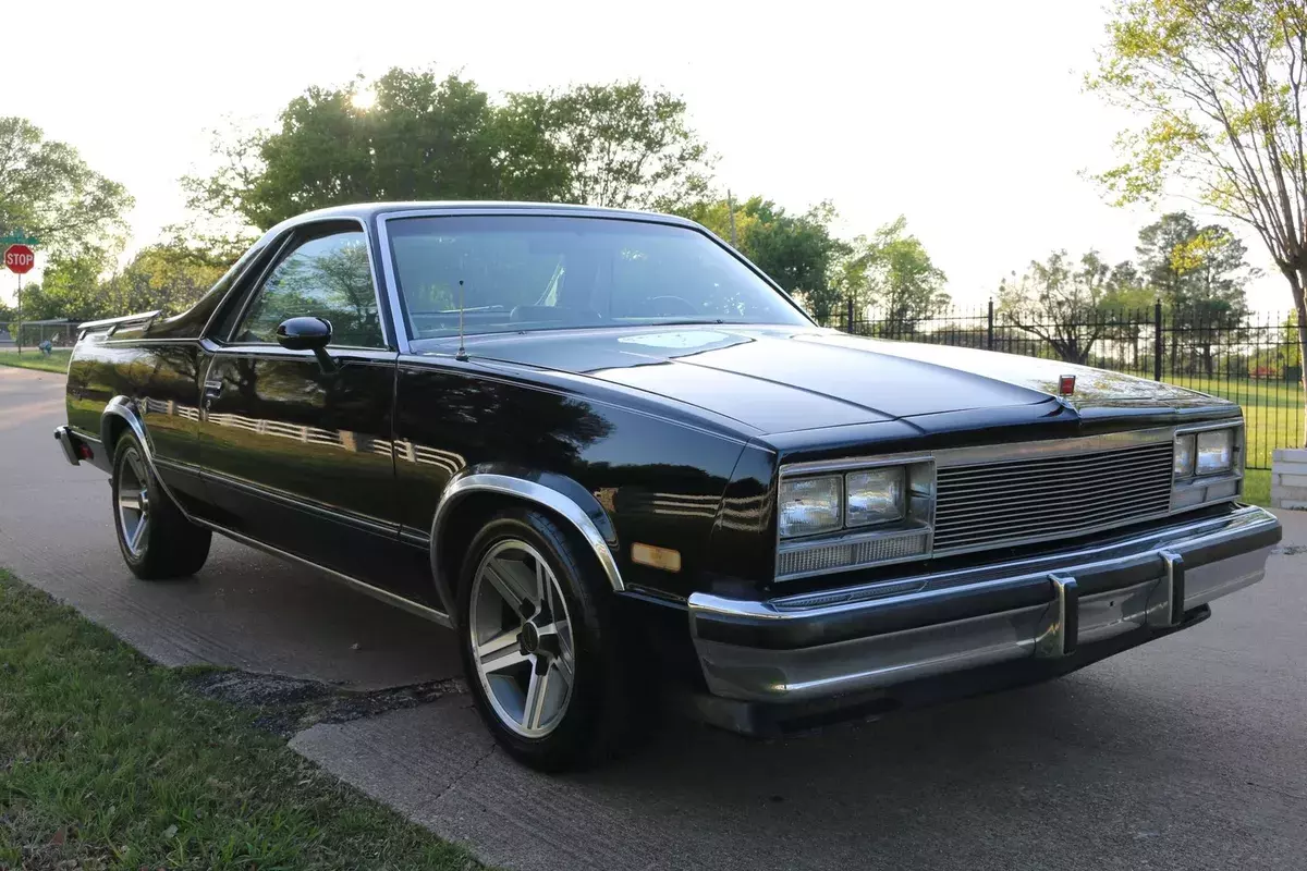 1984 GMC Caballero Jasper Vortec V-8, A/C good driver, auto trans, just serviced 1984 GMC Caballero