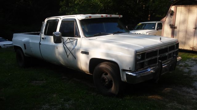 1984 GMC Sierra 3500 teepee - photo 2