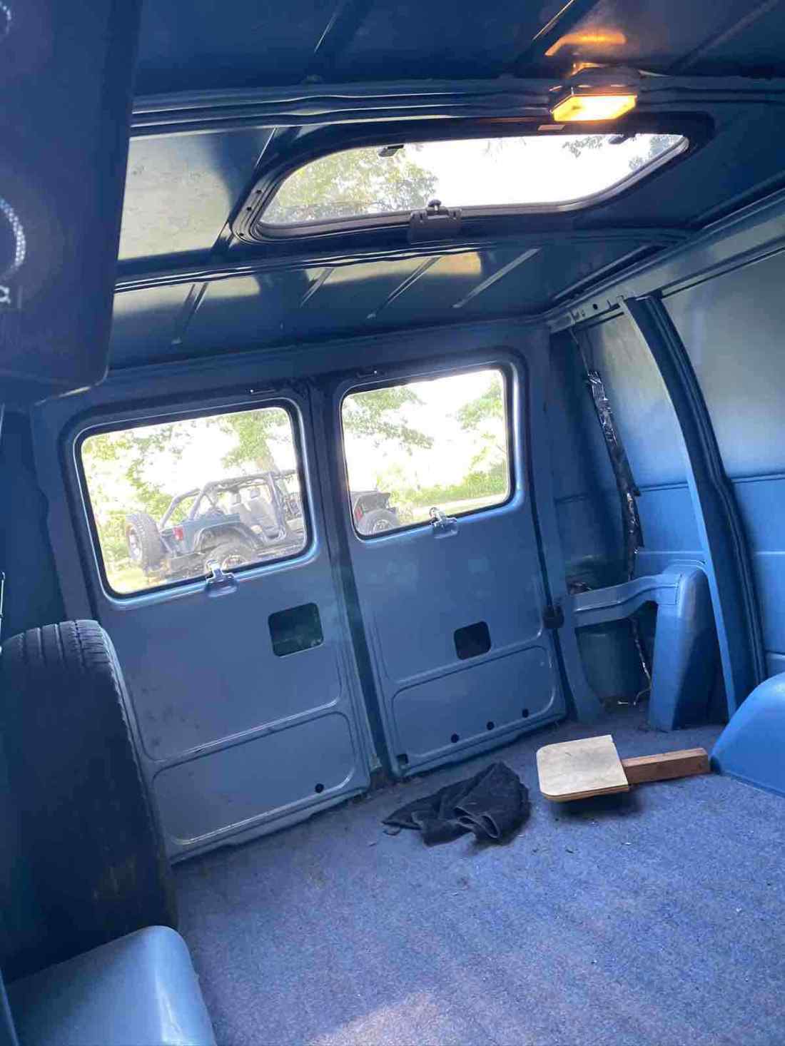 1984 GMC G2500 G2500 - photo 9