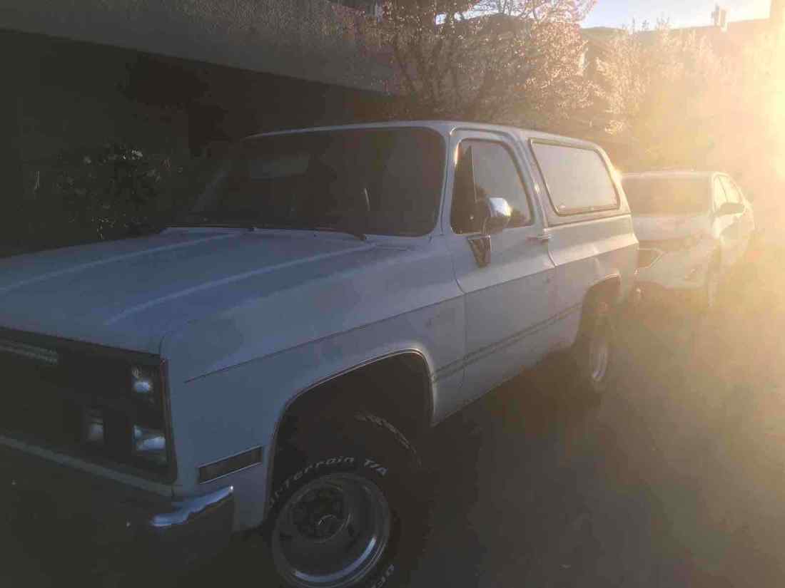 1984 GMC Jimmy Sierra Classic SUV White 4WD Automatic K1500 1984 GMC Jimmy K1500