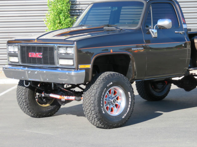 1984 GMC Sierra 1500 K1500 - photo 2
