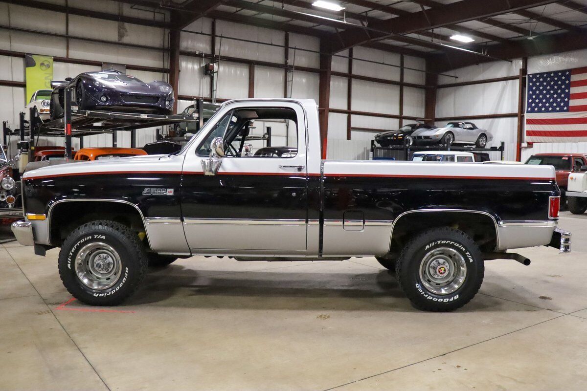 1984 GMC K1500 High Sierra - photo 4