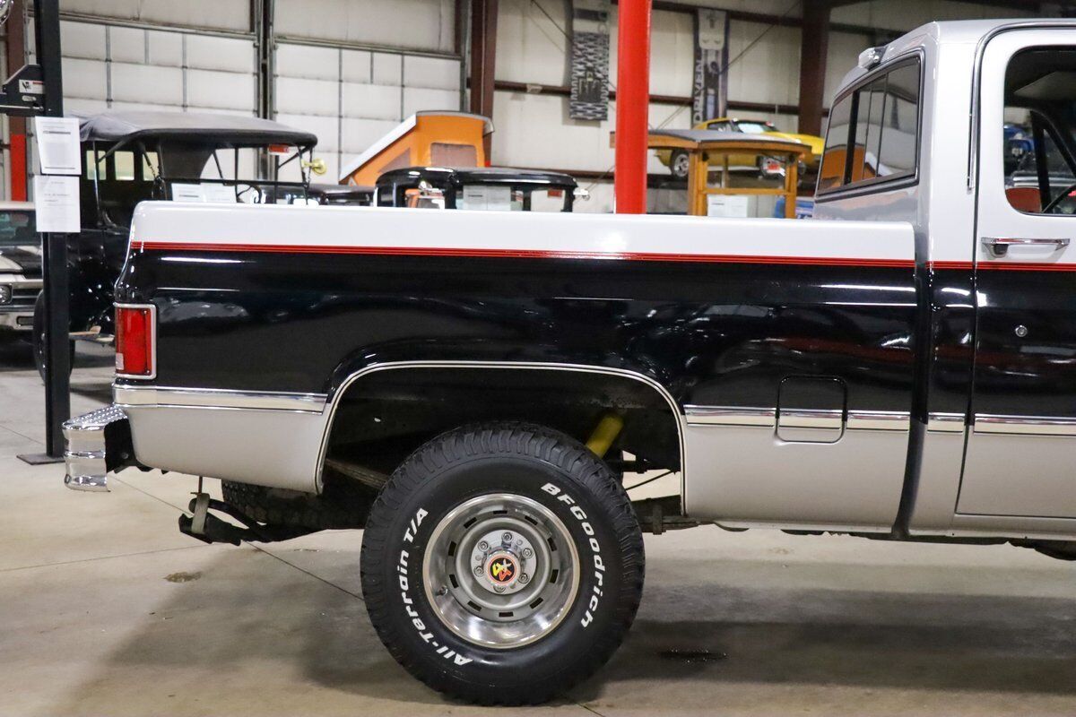1984 GMC K1500 High Sierra - photo 9