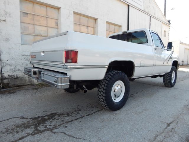 1984 Chevrolet C/K Pickup 2500 Silverado - photo 6
