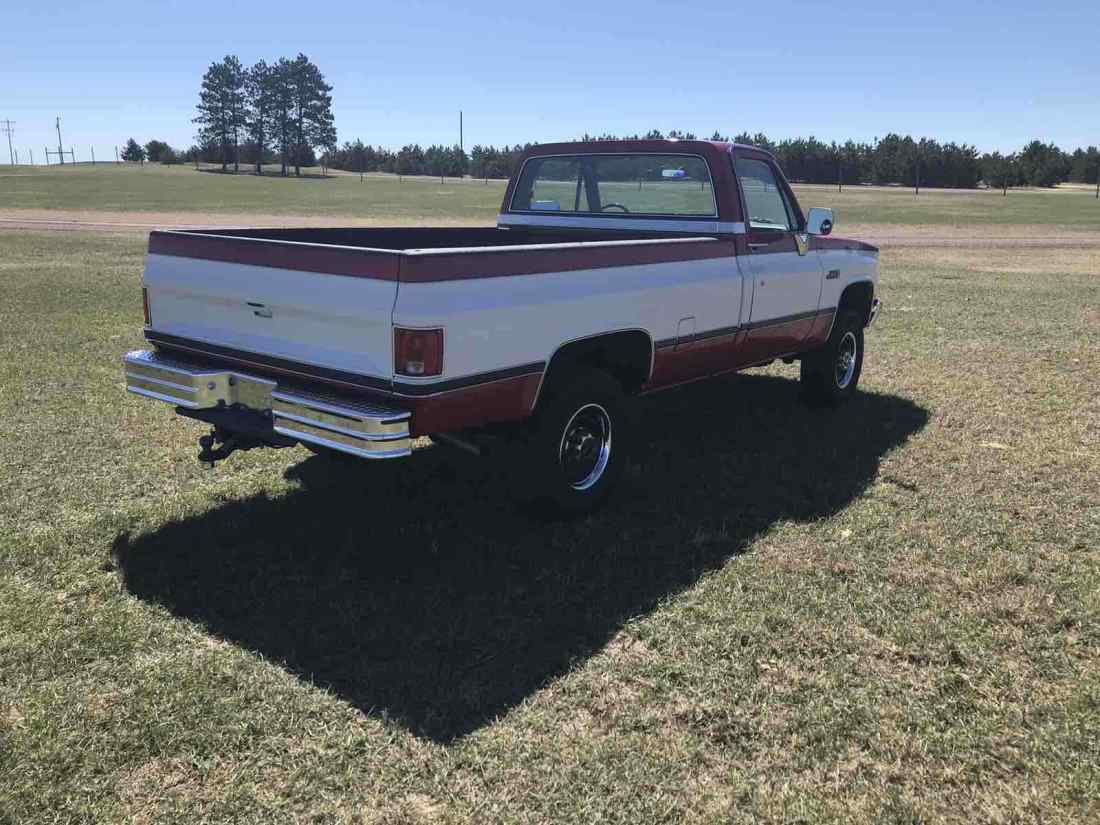 1984 GMC K2500 High Sierra - photo 8