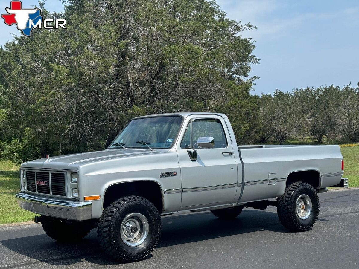 1984 GMC Sierra 1500 4x4 - Classic - C/K K1500 - photo 2