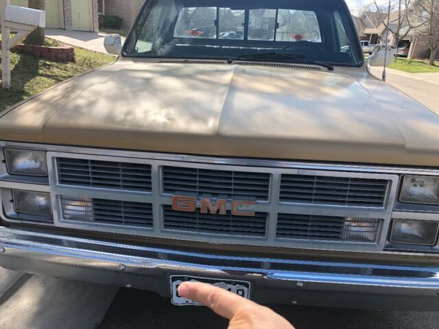 1984 GMC Sierra 1500 - photo 2