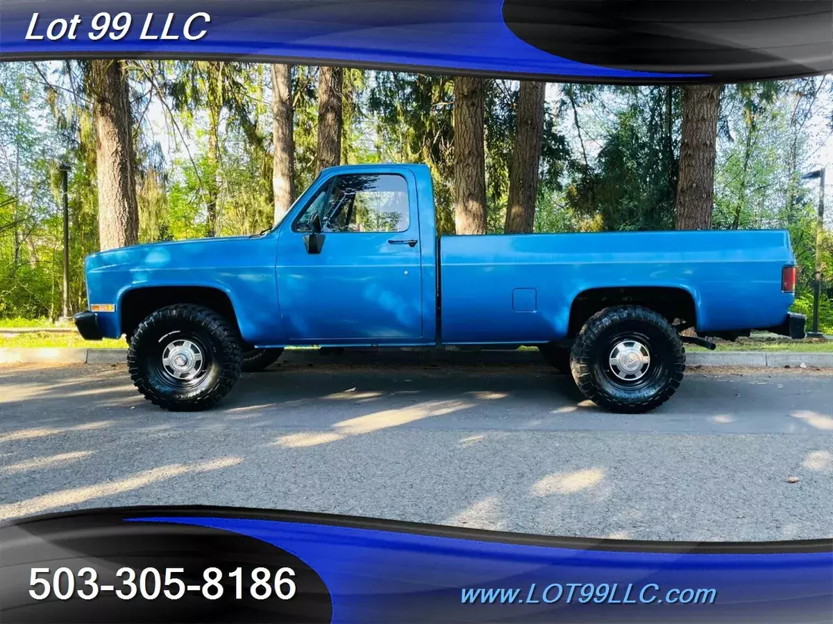 1984 GMC Sierra 2500 K2500 (Chevrolet K10) 4x4 4 Speed 350 V8 BF 4 Speed 1984 Sierra 2500 K2500 (Chevrolet K10) 4x4 4 Speed Manual 350 V8 BF