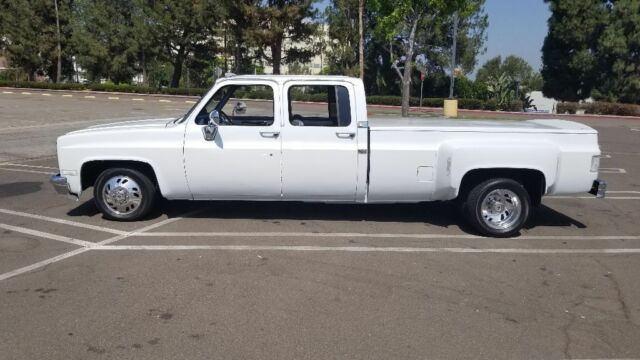 1984 GMC Sierra 4 door crew cab dually 1984 GMC Sierra 3500