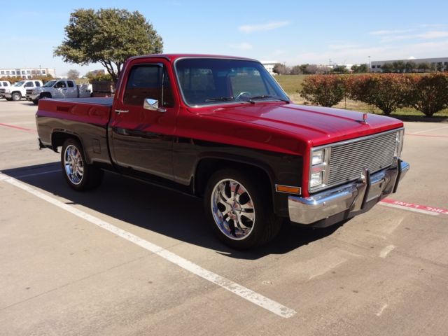1984 GMC Sierra Classic C1500 Custom Show Truck 1984 GMC Sierra 1500
