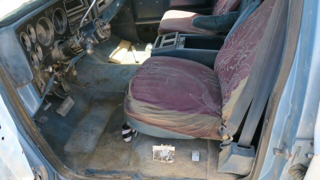 1984 GMC Suburban -- - photo 12