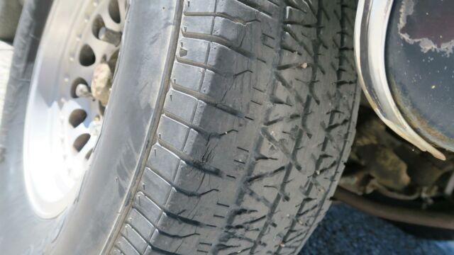 1984 GMC Suburban -- - photo 9