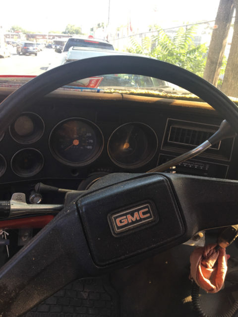 1984 GMC Suburban Diesel 4x4 - photo 5