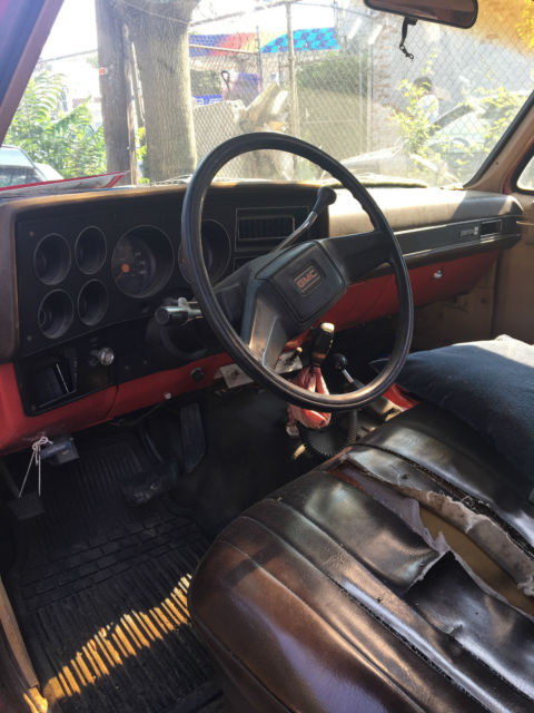 1984 GMC Suburban Diesel 4x4 - photo 6