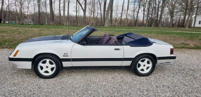 1984 Ford Mustang - photo 3