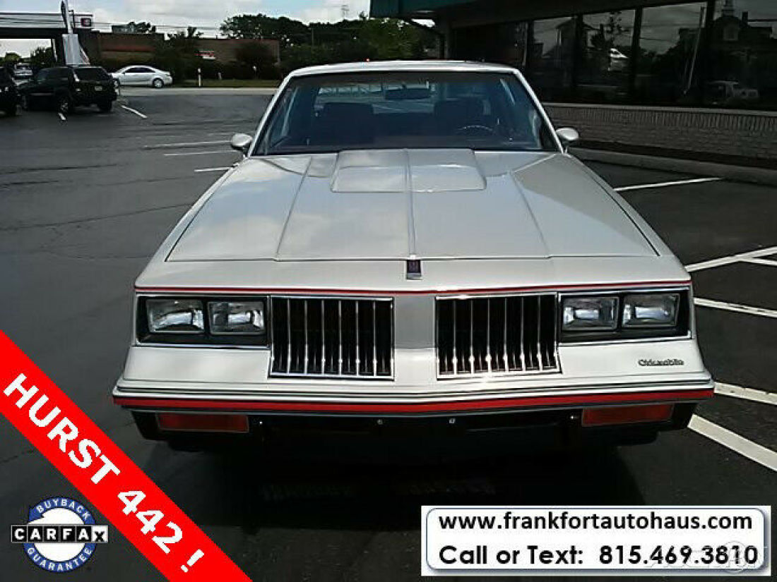 1984 Oldsmobile Cutlass Hurst 442 - photo 5