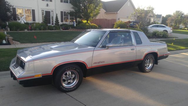 1984 HURST OLDS. 1900 ORIGINAL MILES. TIME CAPSULE 1984 Oldsmobile 442