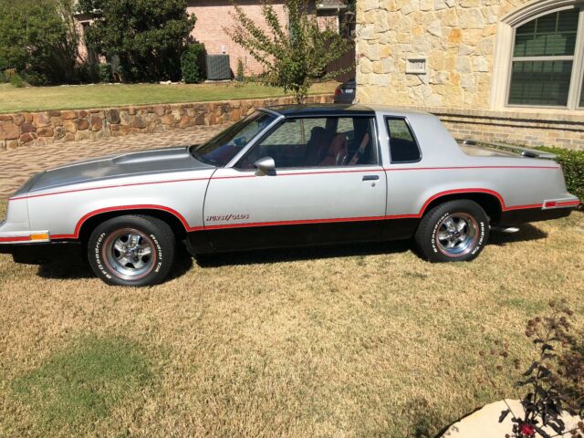 1984 Oldsmobile Cutlass Hurst Olds - photo 3