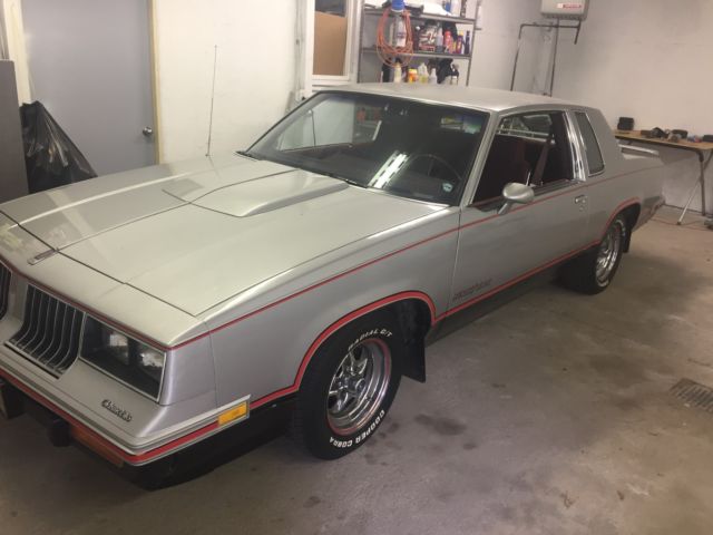 1984 Hurst Olds Good condition lightning rod shiftier 137k miles v8 1984 Oldsmobile Cutlass