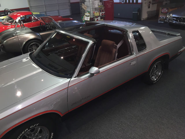 1984 Oldsmobile Other Hurst with Lightning Rod Shifter and T-Tops - photo 10