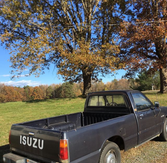 1984 Isuzu Other Base Standard Cab Pickup 2-Door - photo 4