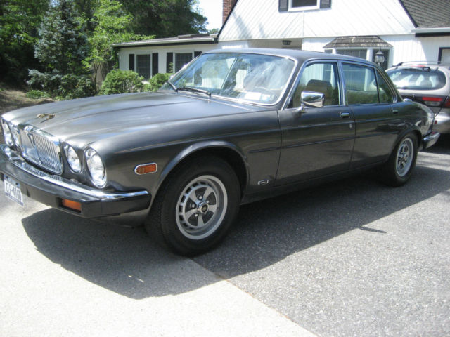 1984 JAGUAR XJ6 50,898 ORIGINAL MILES OWNED BY SINGER/ACTRESS ANITA DARIAN! 1984 Jaguar XJ6