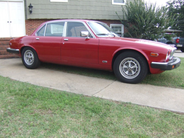 1984 Jaguar XJ6 Base Sedan 4-Door - photo 4