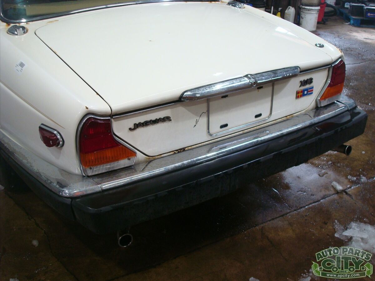 1984 Jaguar XJ6 WE SHIP ! - photo 10