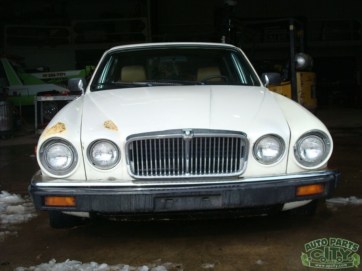 1984 Jaguar XJ6 WE SHIP ! - photo 6
