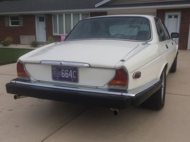 1984 Jaguar XJ6 - photo 4
