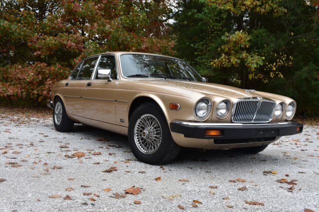 1984 Jaguar XJ6 Vanden Plas