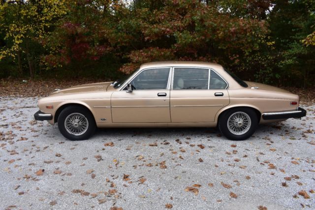 1984 Jaguar XJ6 Vanden Plas - photo 3