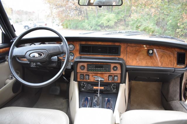 1984 Jaguar XJ6 Vanden Plas - photo 9