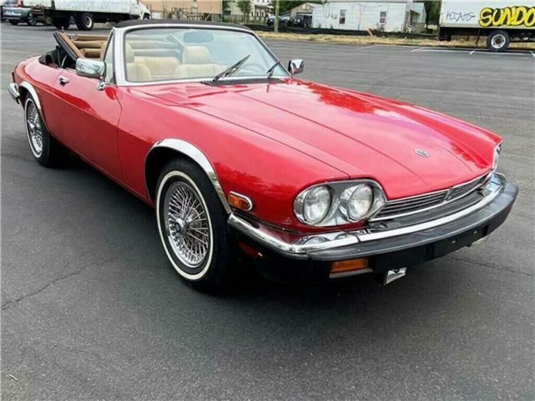1984 Jaguar XJS, RED, CONVERTIBLE, 12 Cylinder, Automatic, Rear Wheel Drive 1984 Jaguar XJS