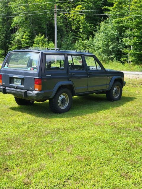 1984 Jeep Cherokee - photo 3