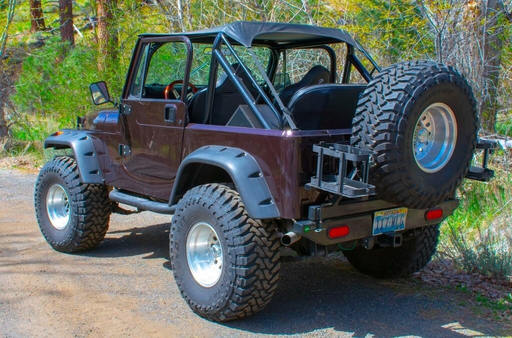 1984 Jeep CJ - photo 2