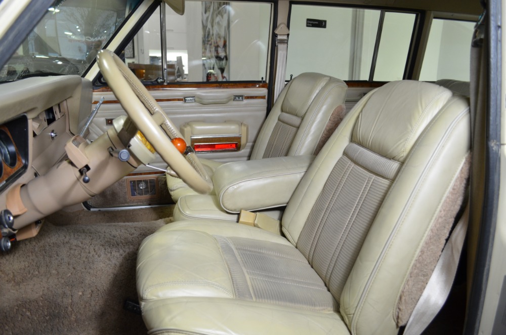 1984 Jeep Wagoneer -- - photo 12