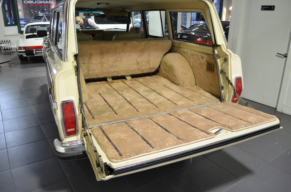 1984 Jeep Wagoneer -- - photo 9