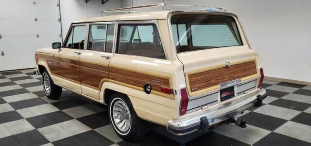 1984 Jeep Wagoneer Base 4dr 4WD SUV - photo 7