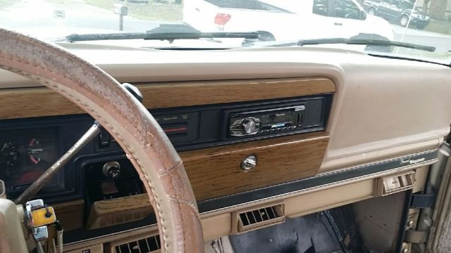 1984 Jeep Wagoneer sw - photo 9