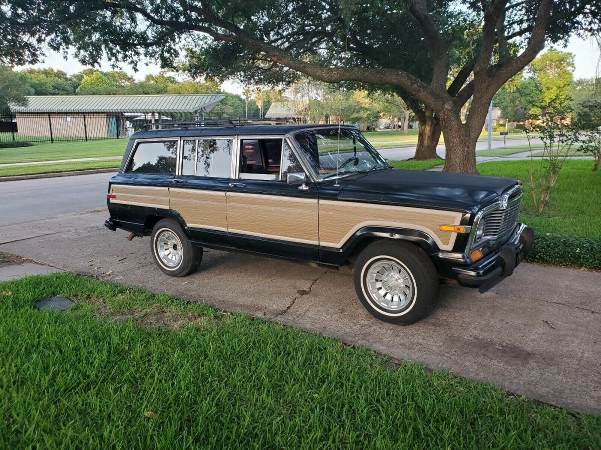 1984 Jeep Grand Wagoneer - photo 3