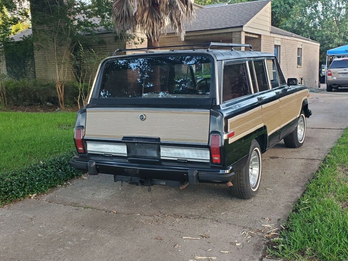 1984 Jeep Grand Wagoneer - photo 5