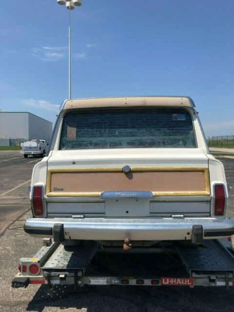 1984 Jeep Wagoneer - photo 6